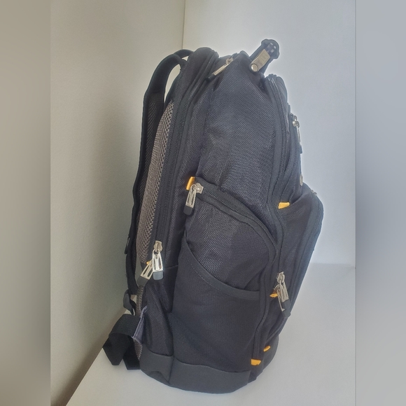 Laptop Backpack - Picture 4 of 7